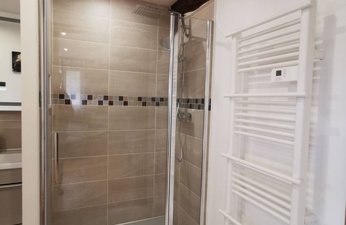 Chamboulive Apartment | Gîte Corrézien 3 pers. Heated swimming pool
