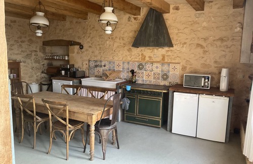 Castels House | Gîte de Charme Dans une Ancienne Métairie "La Grotte"
