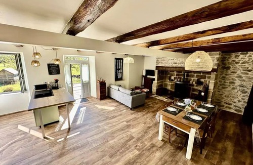 Monceaux-sur-Dordogne Villa | Gîte de France Chez le bassot 3 ears - Gite de France 6 people