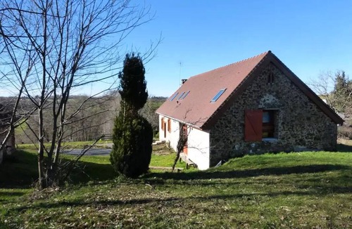 Saint-Martin-Sepert Villa | Gîte de France in Saint-Martin-Sepert 2 ears - Gîte de France 8 people