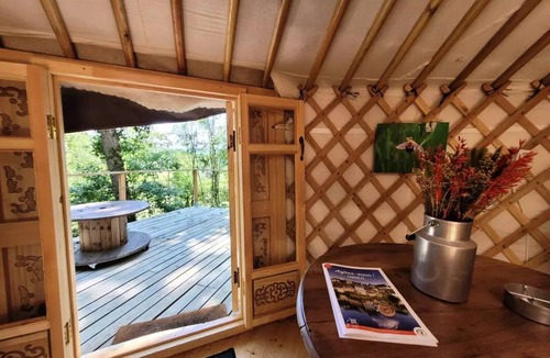 Rosiers (chasteaux) Villa | Gîte de France The joulebois yurt - Gite de France 2 people