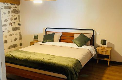 La Celle-sous-Gouzon House | Gîte de la Prairie de Thalamy 4 pers