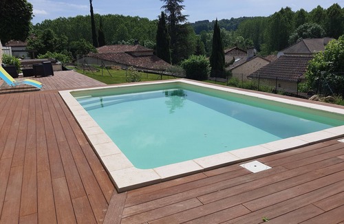 Chancelade House | Gîte des Heures Douces, Avec Piscine et Jardin, Proche des Sites Touristiques