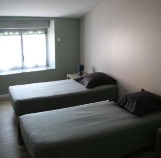 Louin House | Gîte du Four Banal