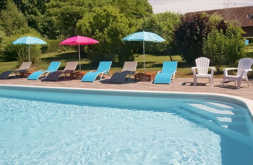 Benayes Cottage | Gîte du Puy Raynaud (4-6 pers.) large garden, heated pool and ponds