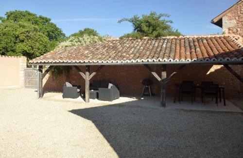 Bouresse House | Gîte du Séchoir - Bouresse
