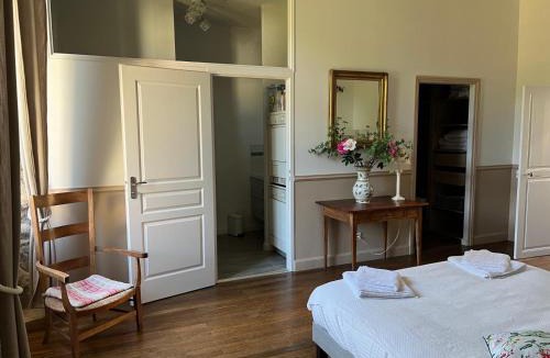 Mauleon Apartment | Gîte du Sacré-Coeur - Mauléon- proche Puy du fou