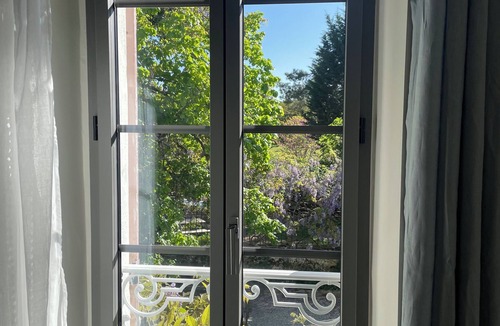 Capian House | Gîte Glycine for 8 people, jacuzzi and sauna