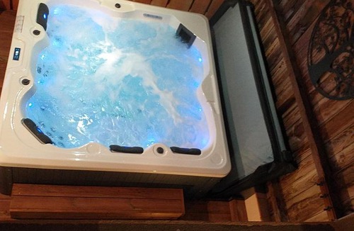 La Force House | Gîte jacuzzi La Libellule en Périgord