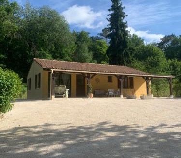 Nabirat House | Gîte l'Arbre de vie 24