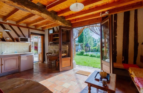 Lavergne House | Gîte Le Capricorne avec grande piscine privée
