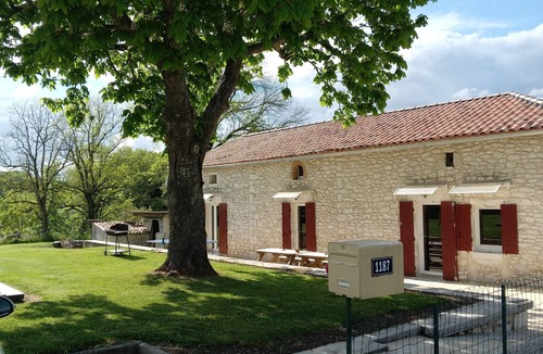 Saint-Aubin-de-Cadelech House | Gîte les Jourdonnies - Charmante Maison à la Campagne