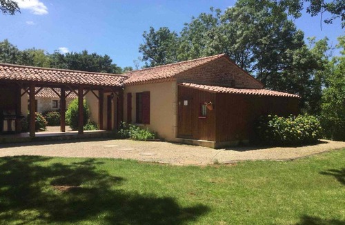 Echire House | Gîte Les Iris 4étoiles bordière Réserve des Huttes