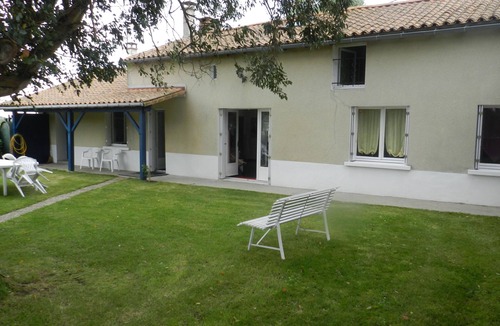 Saint-Secondin Cottage | Gîte120m2,3étoiles closed park 4000m2,(86) FUTUROSCOPE 40min