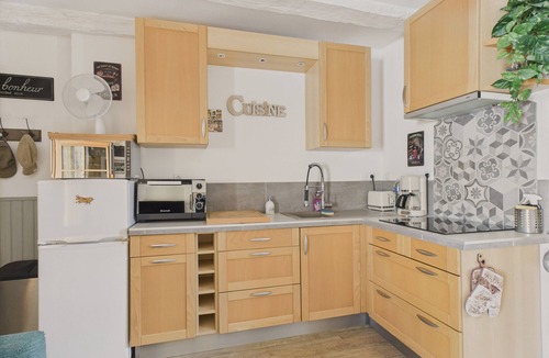 Auriac-du-Perigord Ski Chalet | Getaway for 2 in Auriac with cozy garden