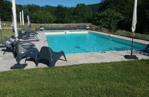 Les Eyzies House | gite les 7 frerès 4 person with swimming pool