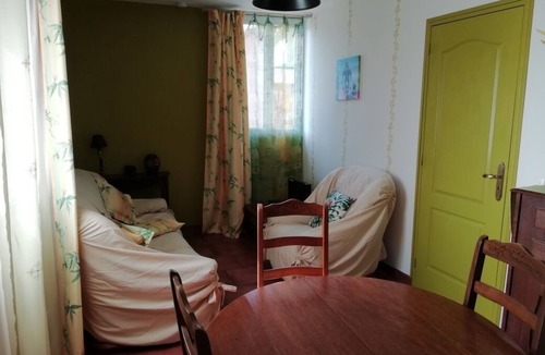 Saint-Martin-I'Astier House | Gite 4 people located in the Isle valley