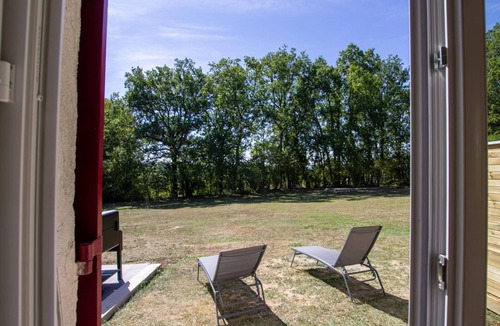 Champagnac-de-Belair Cottage | Gite Champagnac-de-Belair, 2 bedrooms, 5 persons