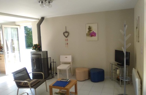 Champagnac-de-Belair Cottage | Gite Champagnac-de-Belair, 2 bedrooms, 4 persons