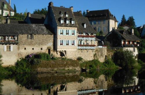 Bassignac-le-Haut House | Gite Clara