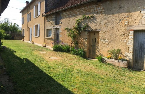 Coulaures Cottage | Gite Coulaures, 4 bedrooms, 7 persons