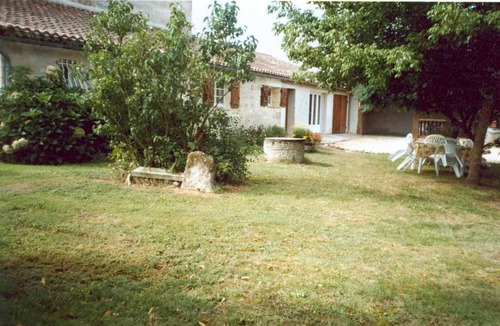 Tizac-de-Lapouyade House | Gite de la Broitelière