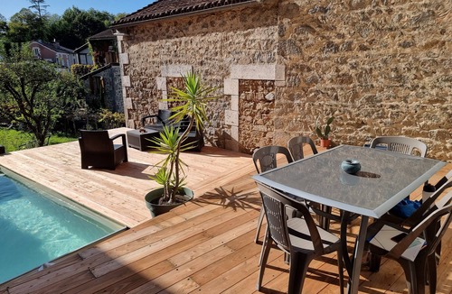 Piegut-Pluviers House | Gite de Luxe de 160m2 Avec Piscine et Jardin Arboré