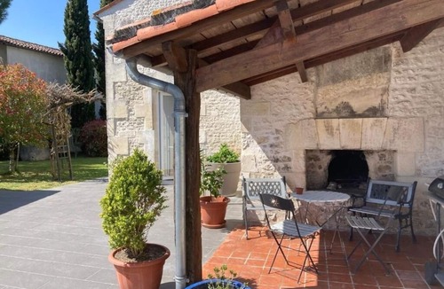 Archiac House | GITE DES VIGNES
