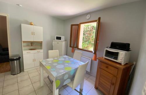 Saint-Julien-de-Lampon House | gite du mondou
