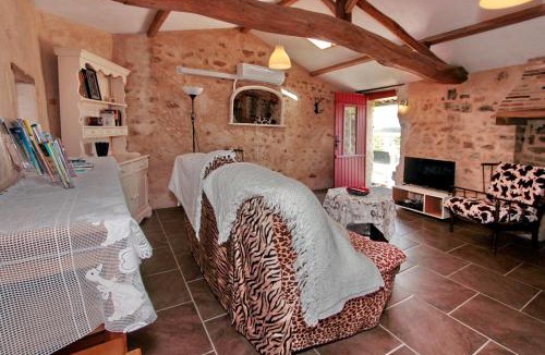 Saint-Maigrin House | Gite du Passignac