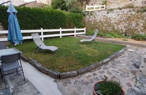 Mauleon Apartment | Gite du Porche 79700 Mauléon 20min Puy du FOU