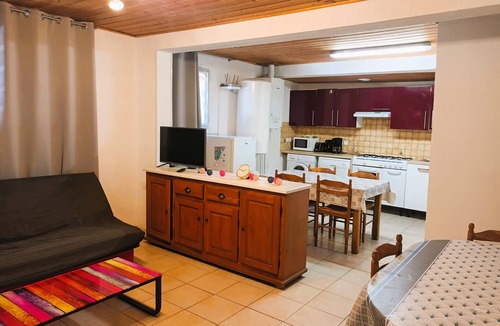 Sarlat-la-Caneda House | Gite for 5 to 7 people with covered terrace, wifi, heated swimming pool, nature