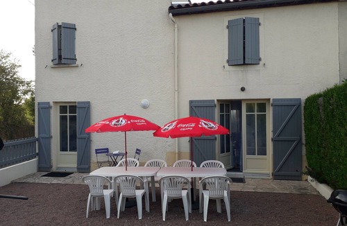 La Chapelle-Saint-Laurent House | Gite 3 * between Puy du Fou, the Futuroscope and the Marais Poitevin