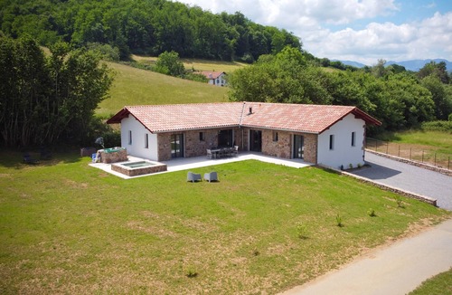 Saint-Jean-Pied-de-Port House | Gîte Garazi, in the heart of the Basque Country - Saint Jean Pied de Port