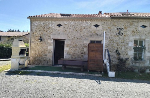 Vendays-Montalivet House | Gîte in beautiful property with character, ideal for visiting the Médoc region.