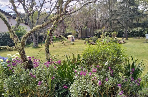 Vendays-Montalivet House | Gîte in beautiful property with character, ideal for visiting the Médoc region.