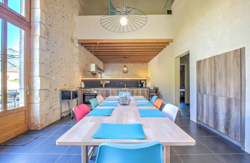 Chassaignes House | 'Gîte La Grange' with Shared Pool, Private Terrace and Wi-Fi