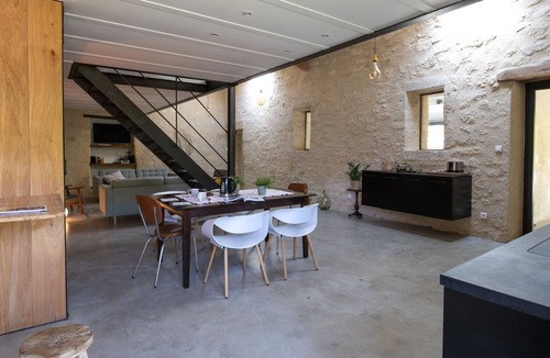 Grezillac House | Gite Le Chai, design loft and private pool in the heart of the vineyards