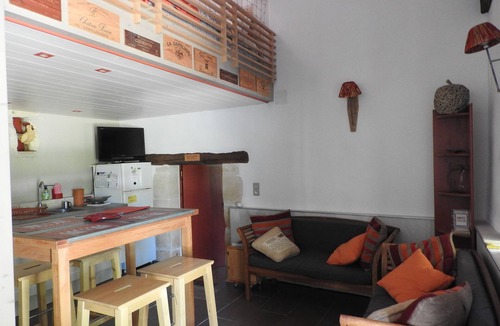 Frontenac House | Gite "Le Pressoir" in a quiet location, next to a cycle path.