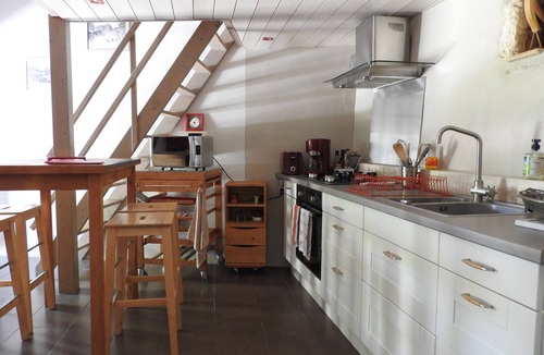 Frontenac House | Gite "Le Pressoir" in a quiet location, next to a cycle path.