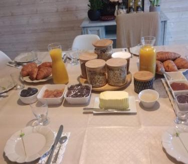 Vienne House | Gite les genêts
