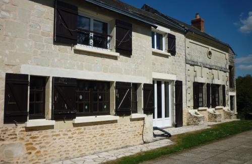 Saint-Leger-de-Montbrillais House | Gite Maison de campagne 86120-22 couchages