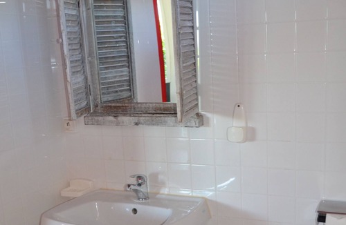 Verruyes House | GITE N ° 12 WITHIN A GITE VILLAGE WITH HEATED POOL AND JACUZZI