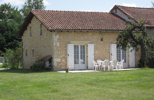 Sourzac Cottage | gite of Las peyras with swimming pool