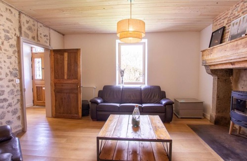 Saint-Estephe Cottage | Gite Saint-Estèphe, 3 bedrooms, 6 persons