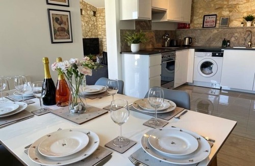 Bournel House | Gite sleeps 4 + option for additional child bed, NEW pool and private grounds