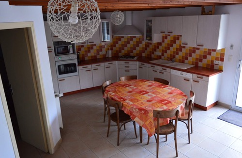 Savigne Cottage | Gite with private pool in savigné