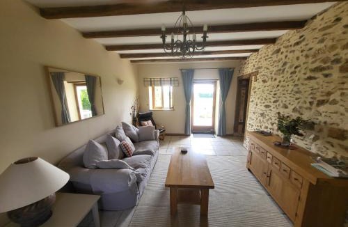 Le Lindois House | Gites at Le Tilleul - Le Cerisier