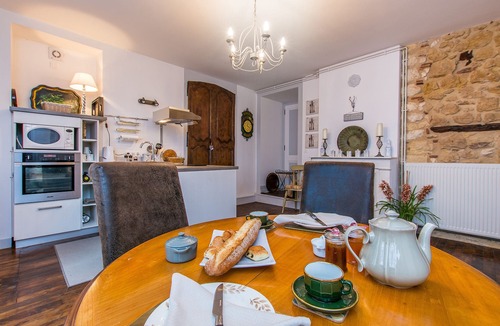 Bergerac Apartment | Glorious riverside town apartment with private garden overlooking La Dordogne .
