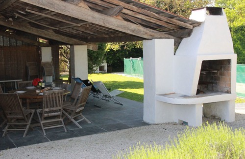 Migron House | Gorgeous house with pool, beautiful grounds, in a village with bar and baker